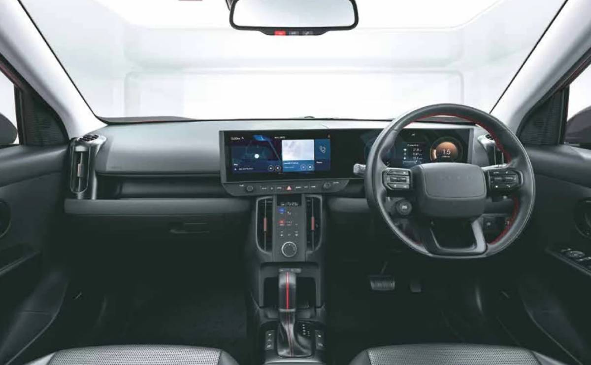SUV Hyundai Bayon interior 1