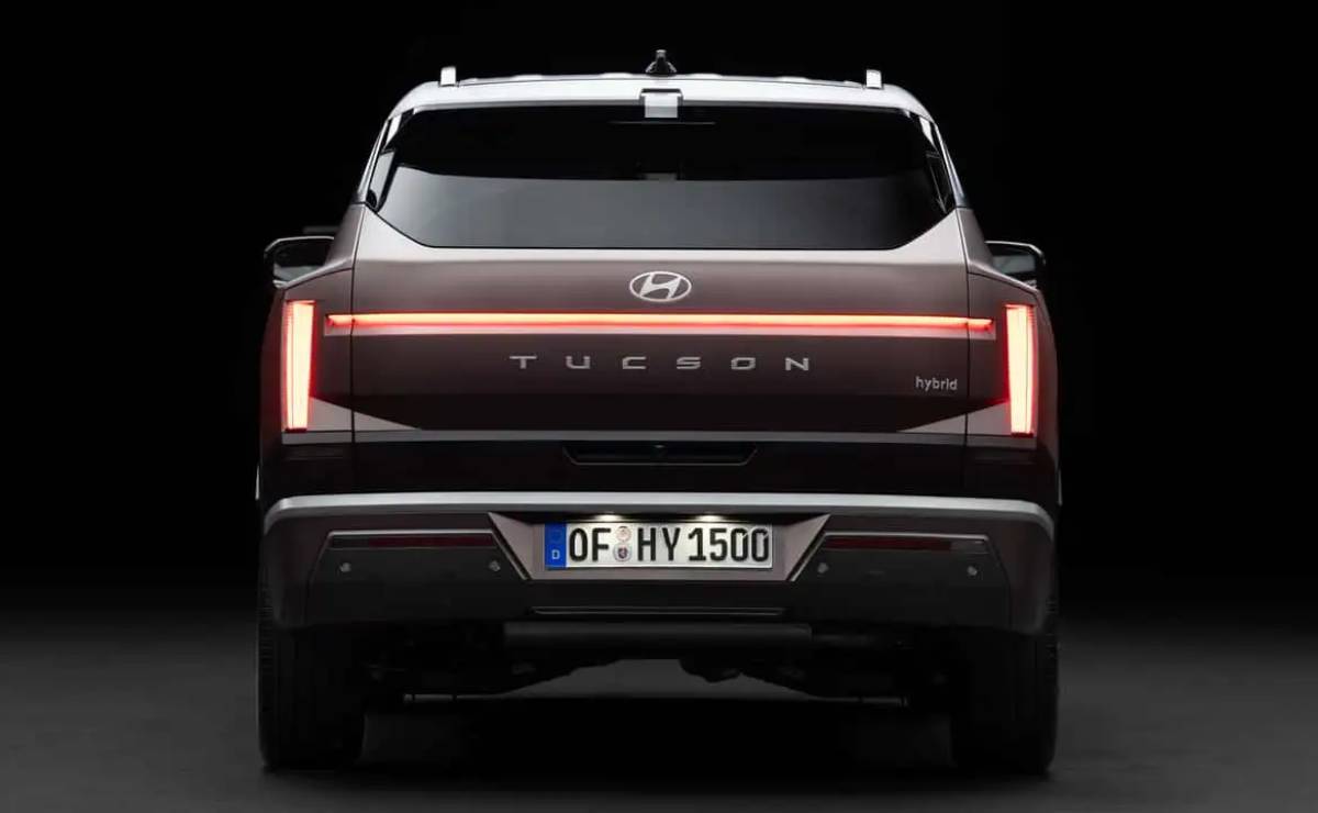 SUV Hyundai Tucson 2027 cola