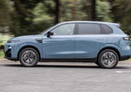 SUV Leapmotor B10 perfil accion