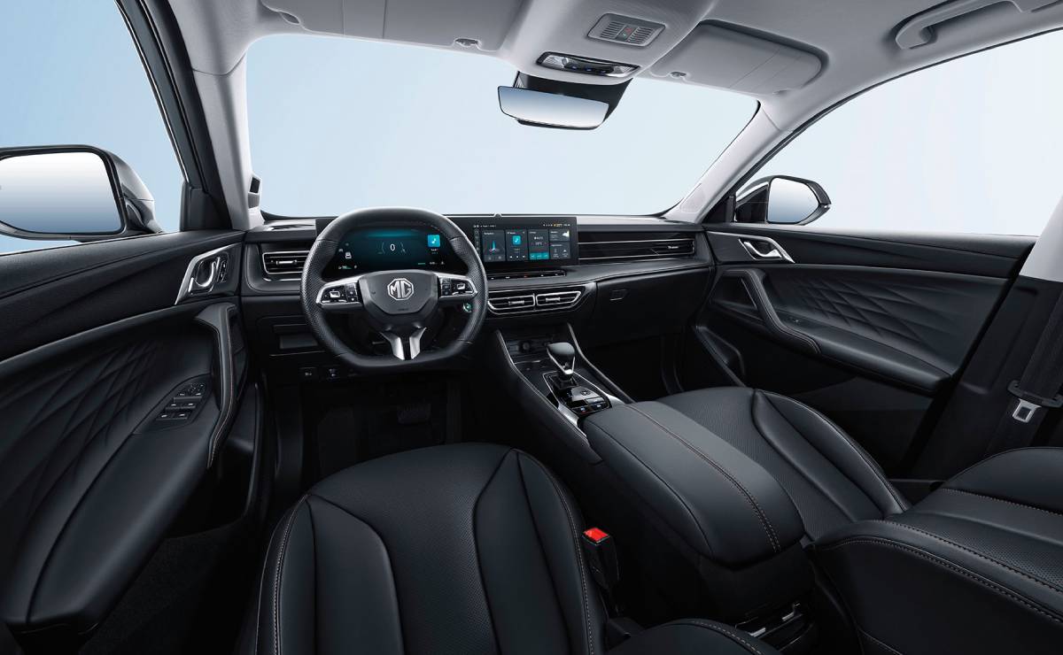SUV MG HS Hybrid interior