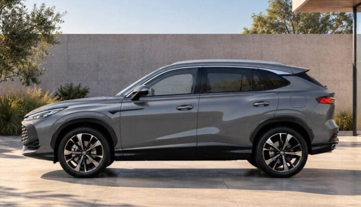 SUV MG HS Hybrid perfil