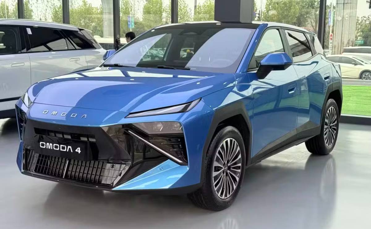 SUV Omoda 4 frente