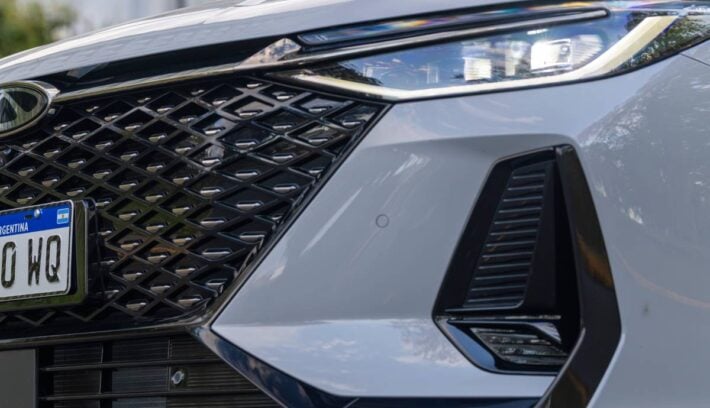 Sedan Chery Arrizo 8 CSH Luxury teaser