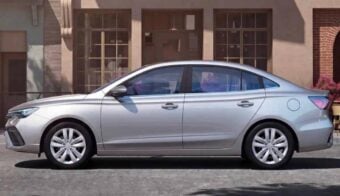 Sedan MG 5 Plus perfil