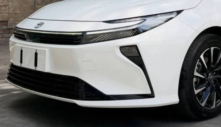 Toyota Corolla 2026 trompa 1