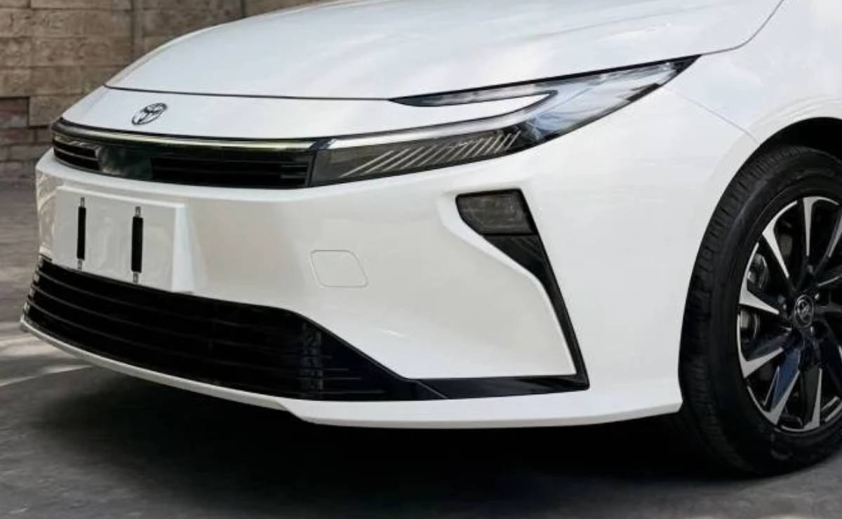 Toyota Corolla 2026 trompa 1