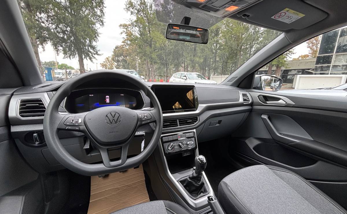 Volkswagen T Cross Sense interior