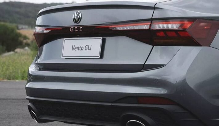 Volkswagen Vento GLI cola 1