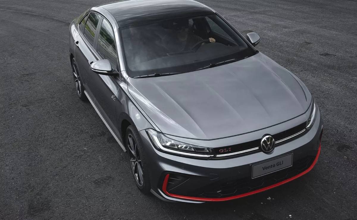 Volkswagen Vento GLI techo panoramico