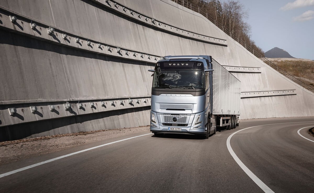 Así transforma Volvo FH Aero la experiencia de conducción 2 Volvo FH Aero en accion