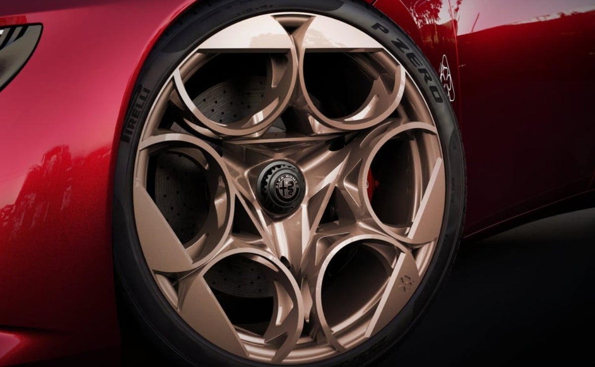 Alfa Romeo hibrida el V6 biturbo de 510 CV: los próximos Quadrifoglio no serán eléctricos