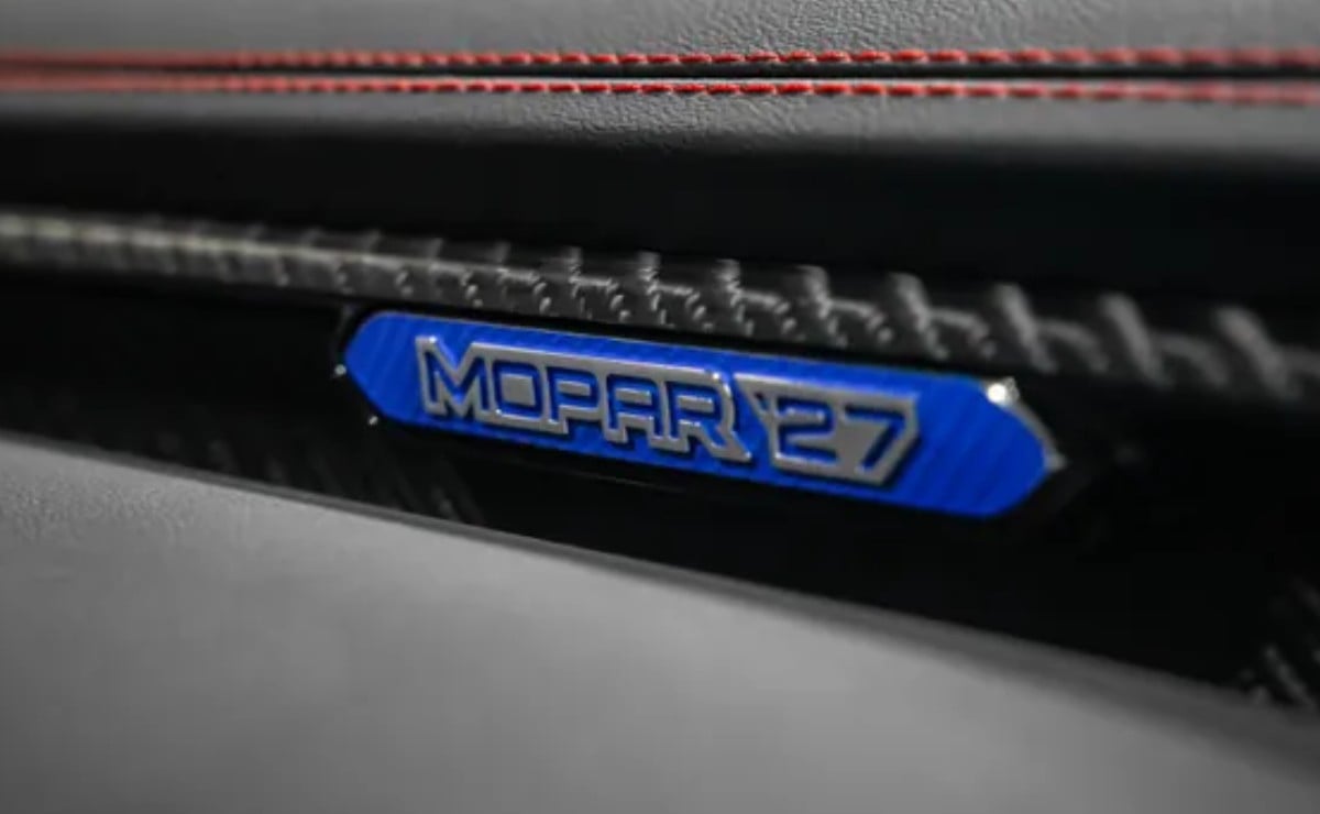 dodge charger mopar 90 550 cv y fibra de