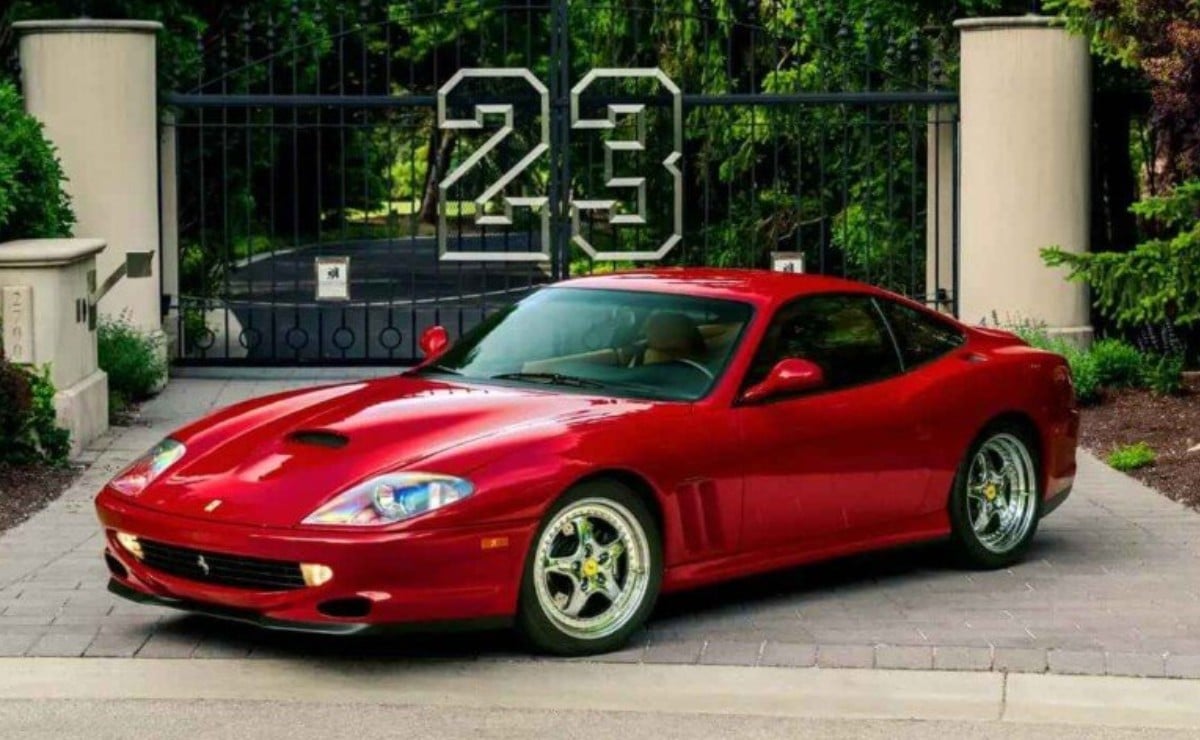 El Ferrari 550 de Michael Jordan se vendió por 2,7 millones: 4 veces más que cualquier otro 1 El Ferrari 550 de Michael Jordan se vendió por 2,7 millones: 4 veces más que cualquier otr