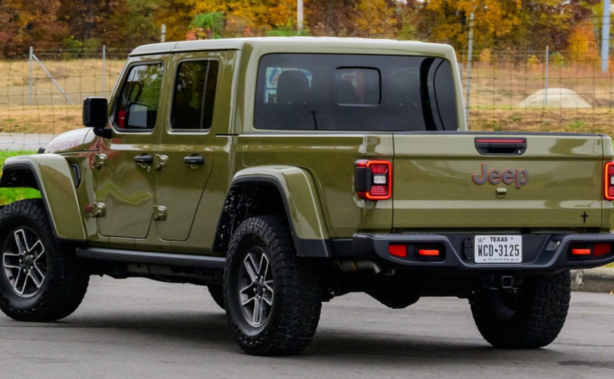 Así es la nueva pick up mediana que va por Ford Ranger y Chevrolet S10: motor V6, 289 CV y más 3 jeep gladiator2