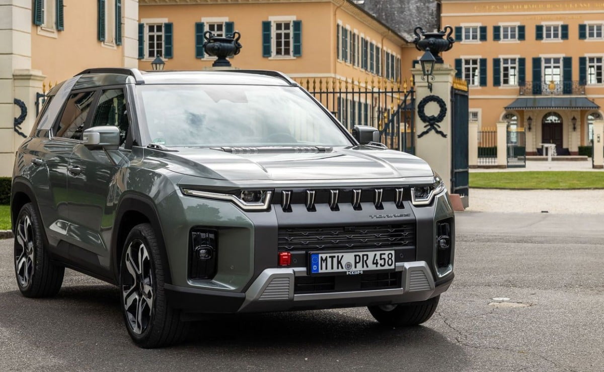 kgm torres hev el suv que mide como una 1 1