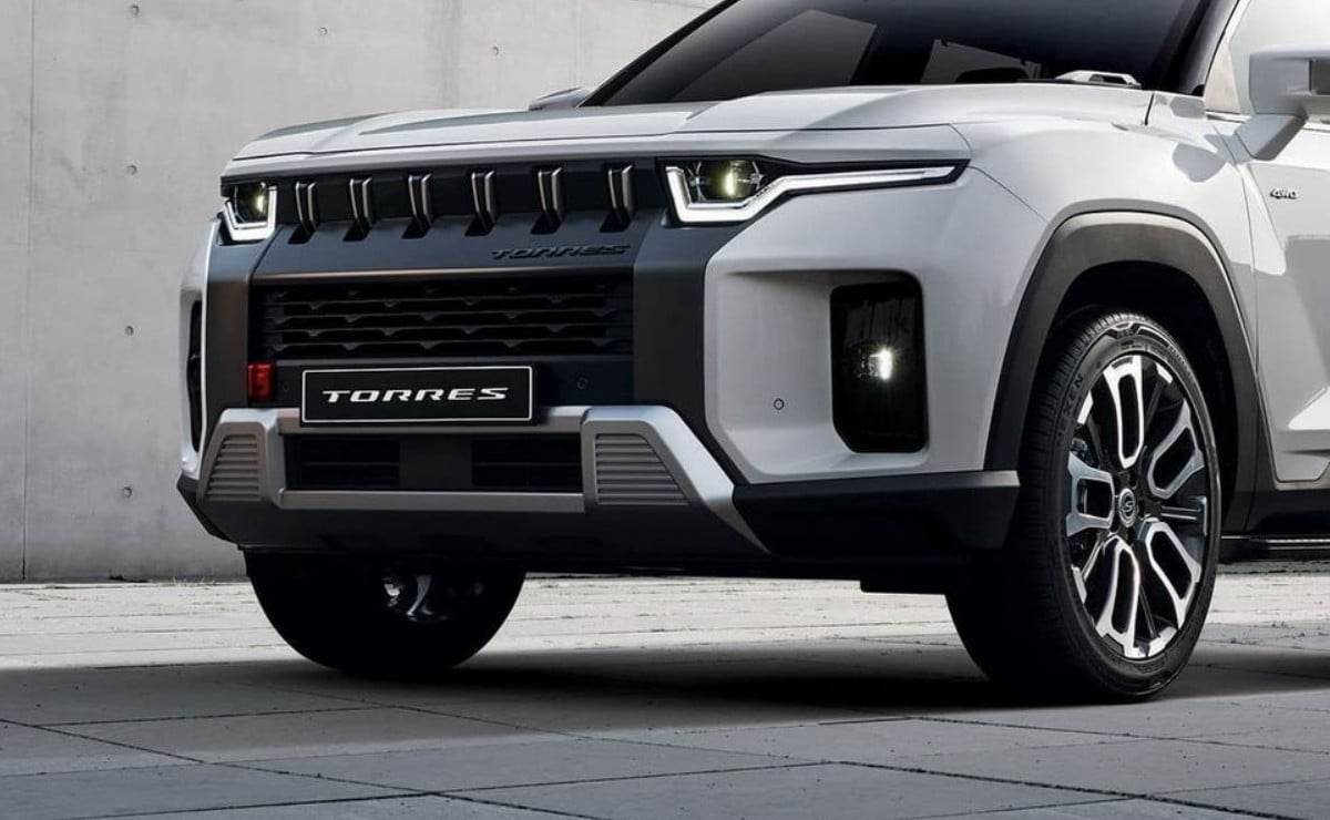 KGM Torres HEV: el SUV que mide como una RAV4, usa mecánica BYD y gasta solo 6,0 l/100 km 