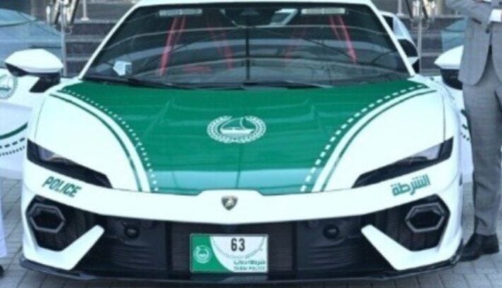 la polic a de dub i suma un lamborghini 1200x740 1