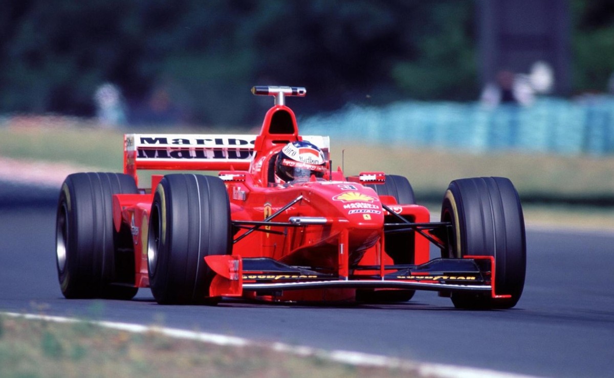 Los V10 y V8 de Schumacher volvieron a rugir en Mugello: 850 CV y el sonido que la F1 perd