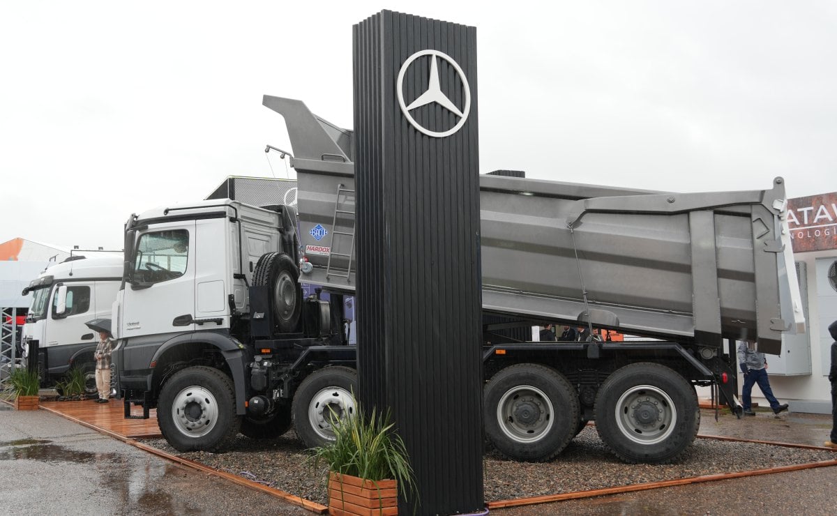 Mercedes-Benz Camiones y Buses presente en AOG Patagonia 2026 3 mercedes benz3