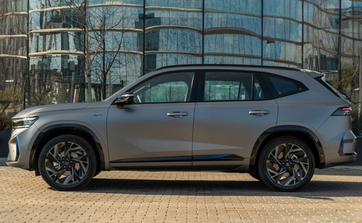 Casi 7500 dólares: Renault bajó el precio del SUV que está arriba de Duster y tiene 3 motores y 245 CV 2 renault koleos1