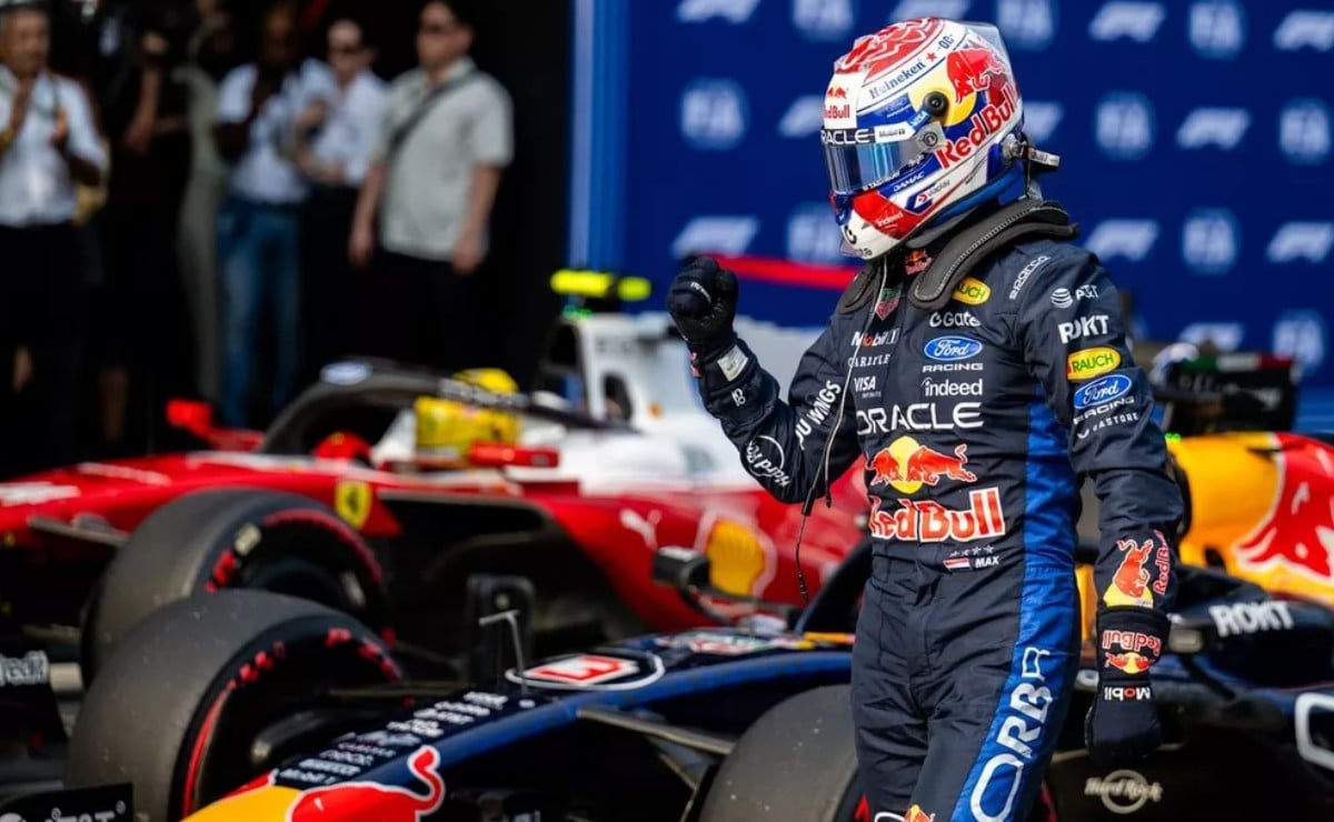Verstappen le saca solo 0,298 segundos a la Ferrari de Hamilton en la vuelta que reabrió Sepang 1 Sepang vuelve a la F1 y Verstappen ya le saca 0,298 segundos a Hamilton con la Ferrari