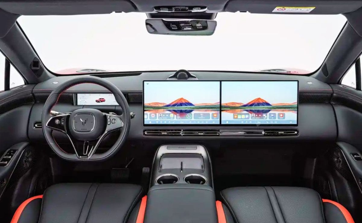 Menos de 34000 dólares: el nuevo chino con 637 CV, 740 km de autonomía y muy bajo precio 3 voyah passion s2